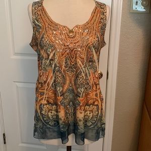 Beautiful top size L